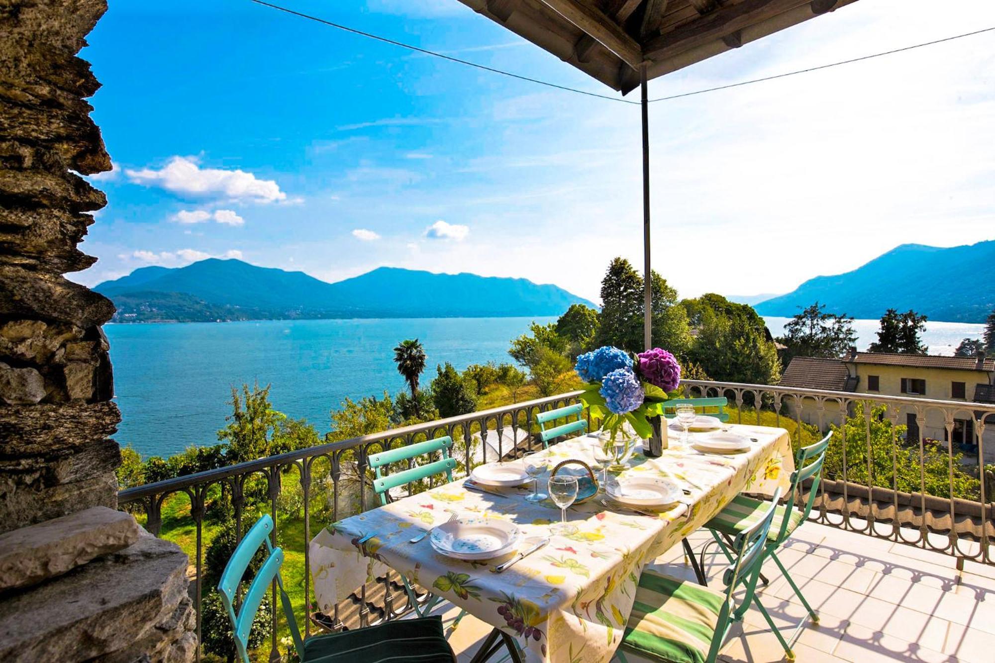 Casa Bougainville Cannobio Exterior photo